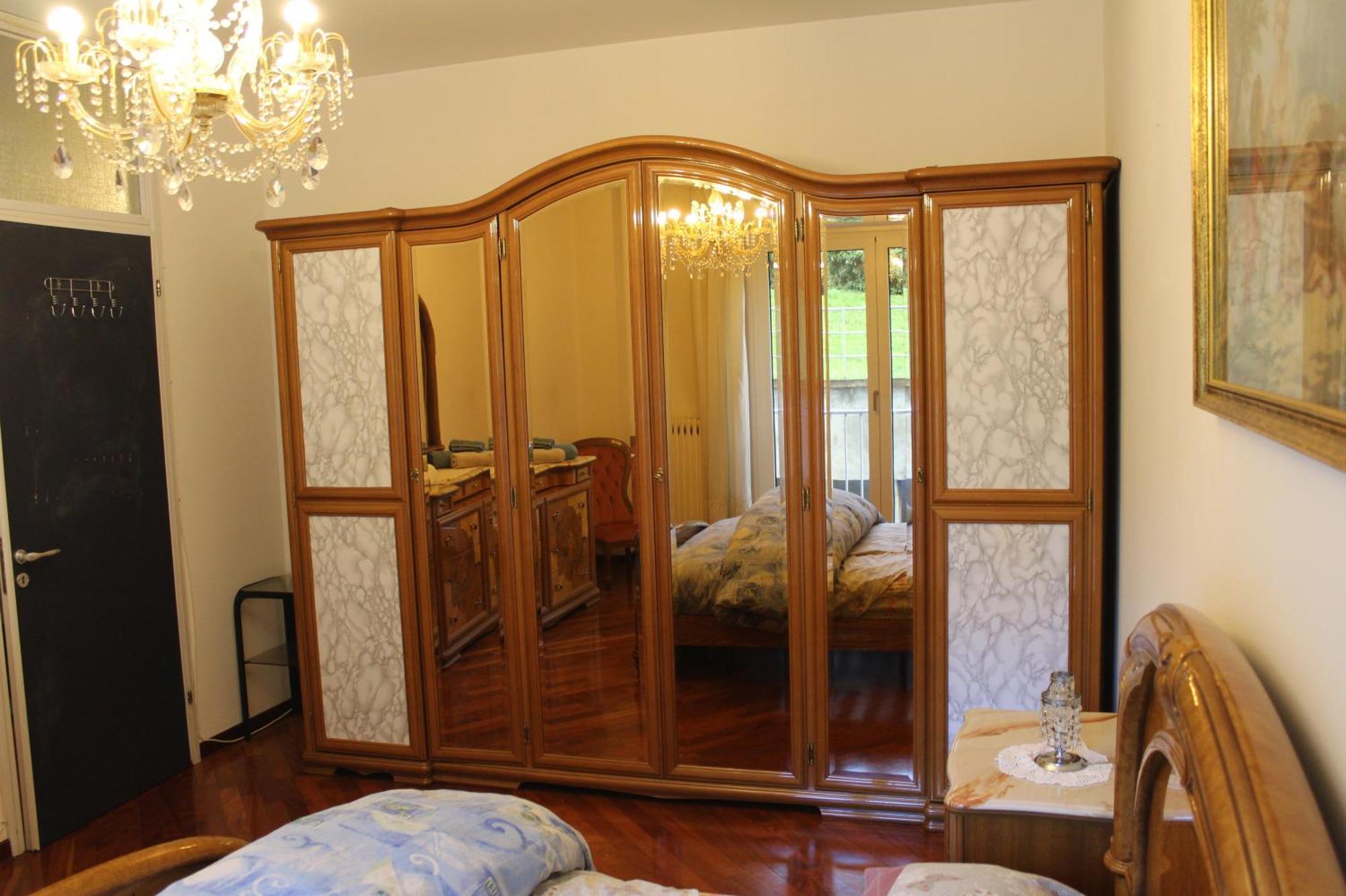Casa Mira - Ampio, Fully Equipped E Zona Tranquilla Apartment Trieste Luaran gambar